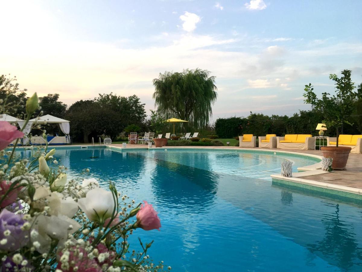 Tenuta Donnanna Agriturismo&Glamping Galatone Exterior foto
